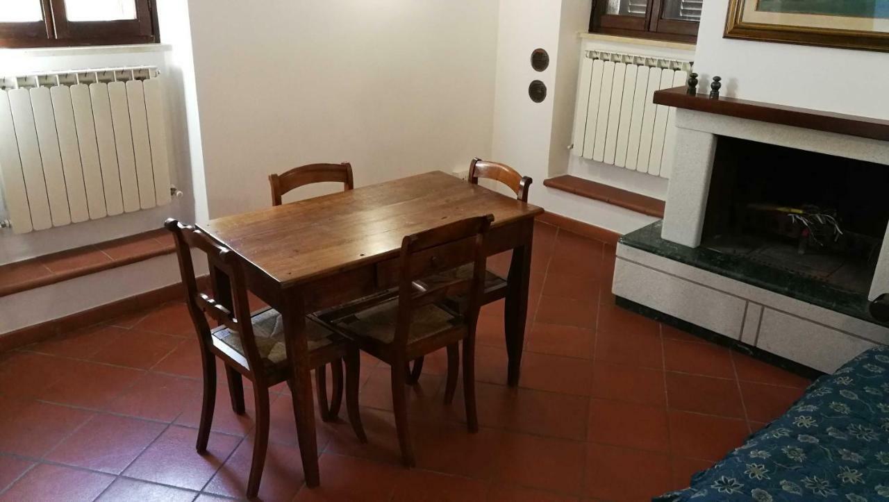 Palazzo Calocci Appartamenti In Assisi Bagian luar foto